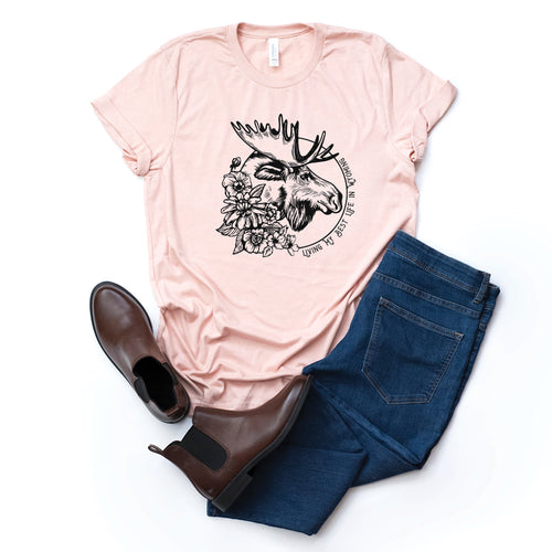 Moose Living My Best Life in Wyoming Heather Peach T-shirt